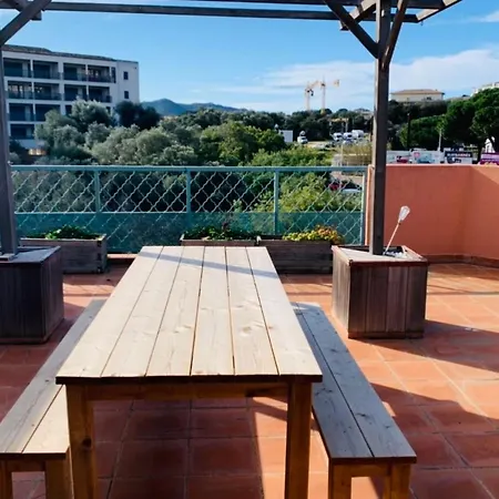 Cosy Apt In Vecchio * 维琪奥港